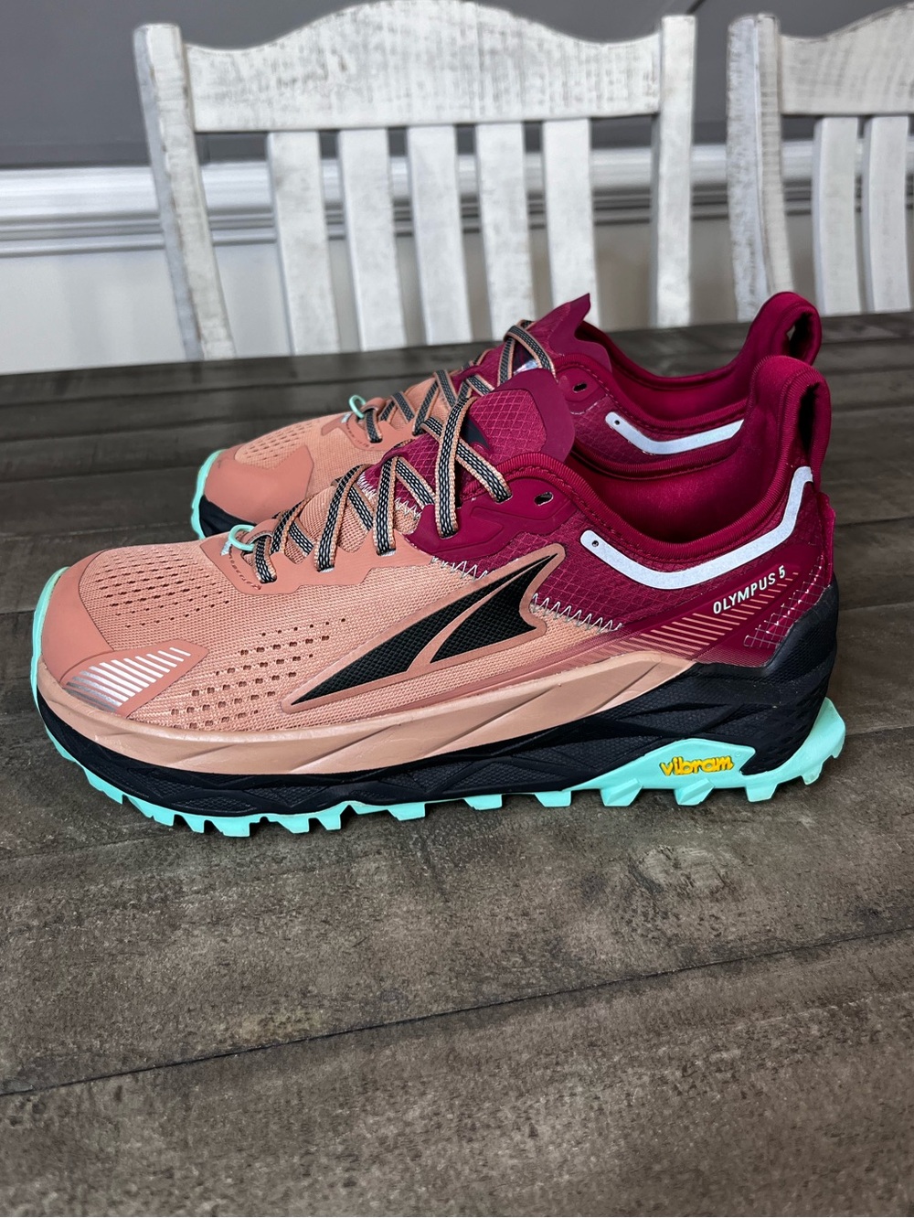 Altra Olympus 5 Trail
Running Shoes In Pink/Red Women's US 9